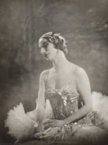 Anna Pavlova — Harold Pierce Cazneaux