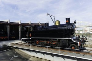 Steam Locomotive Cp 042 — John Cockerill