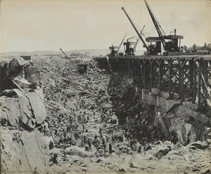 Aswan Dam Under Construction: West Channel Excavation. Looking East — Marie-georges-jean Méliès
