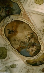 Fresques Du Plafond De La Nef De L'église D'istrana