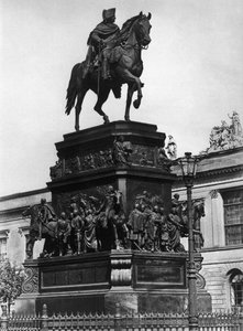 Equestrian Statue Of Frederick The Great — Christian Daniel Rauch, Neoclassical Realism