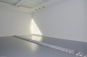 Almole — Carl Andre