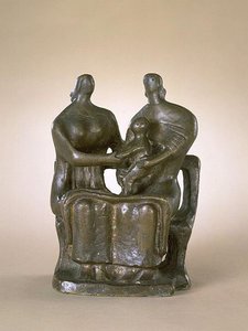 Two Seated Women And Child — Henry Moore