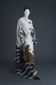 White Silk Dress Dyed With Tiger, Butterflies And Waves — Mori Hanae