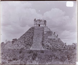 Photograph Of Chichén Itzá Taken By A.p. Maudslay — Alfred Percival Maudslay