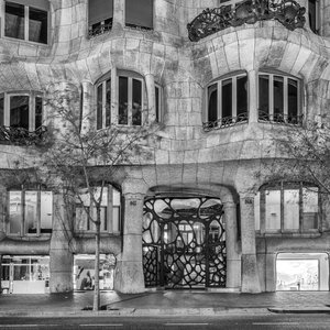 Casa Milà / La Pedrera at night