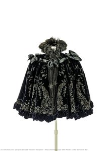 Black Evening Cape with Medici Collar Sortie de Bal