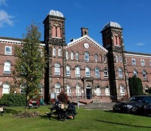 Universidad De Cumbria