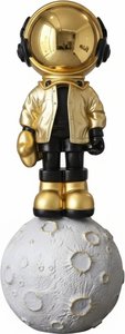 Golden Astronaut Sculpture – Modern Resin Figurine, Modern & Minimalist